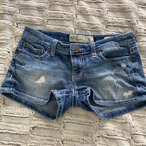 BKE size 25 Stella shorts